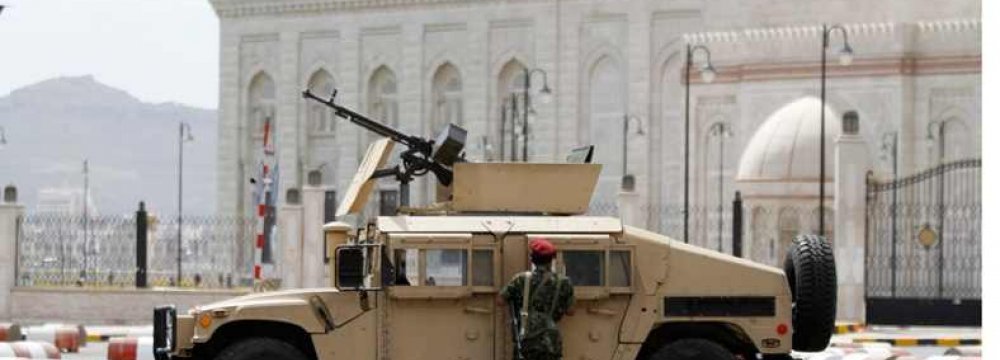 Houthis Seize Yemen Presidential Palace | Financial Tribune